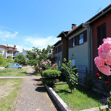 Apartment Mitton 2 로비니 외부 사진