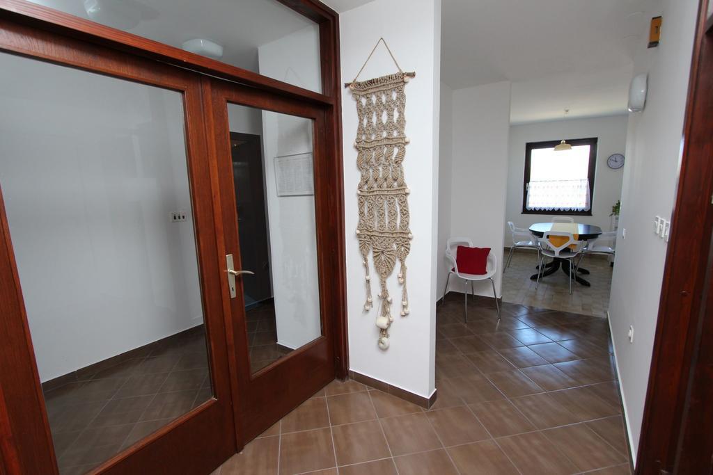 Apartment Mitton 2 로비니 외부 사진